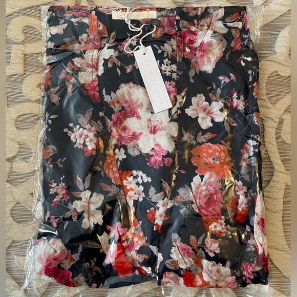 NWT Savannah Wrap Maxi in Midnight Flora - Picture 3 of 5